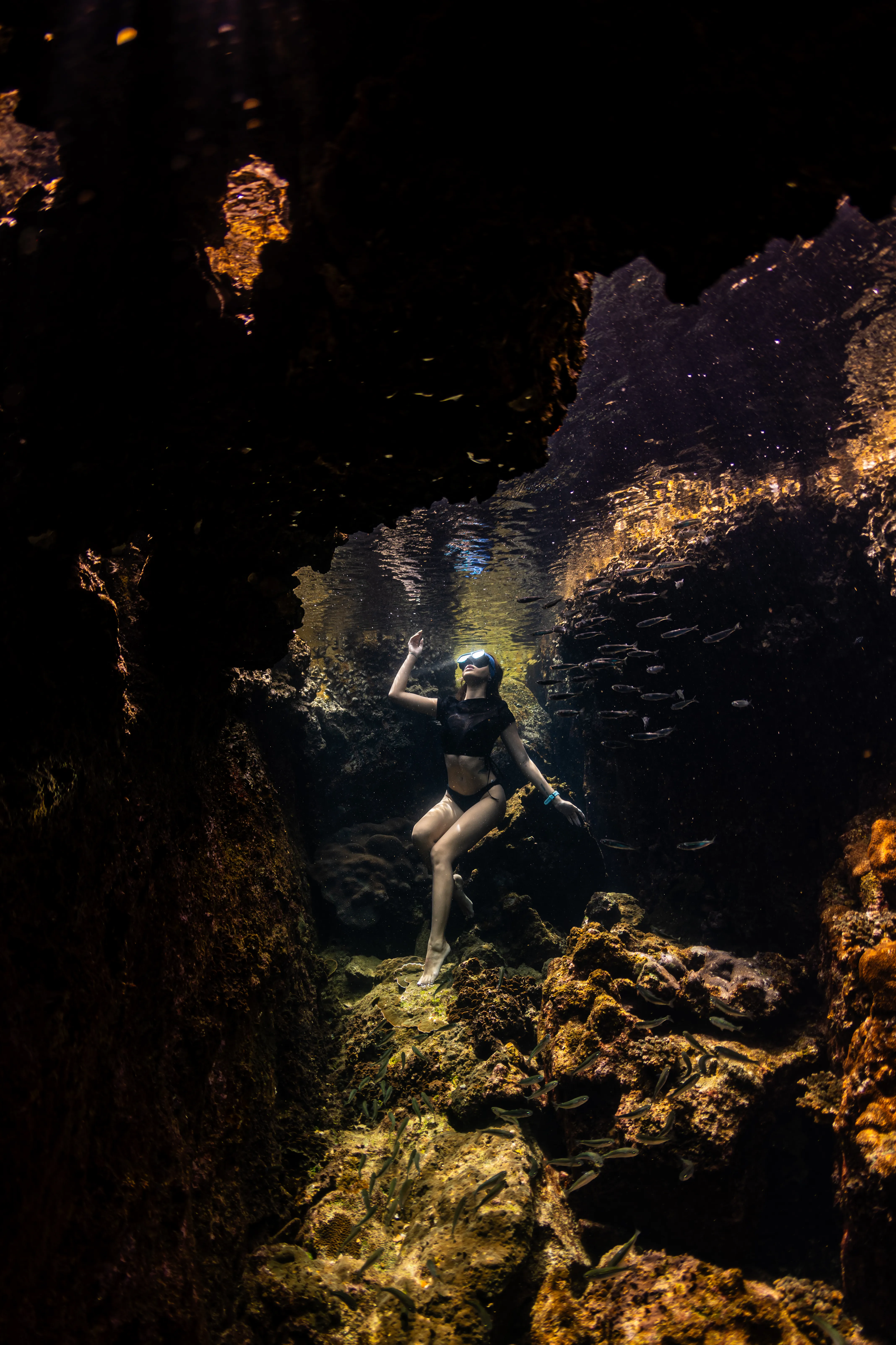 Underwater freediving descent
